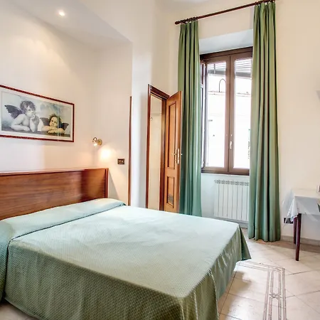 Primavera Hotell 2*