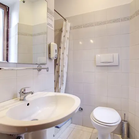 Ξενοδοχείο Primavera 2*