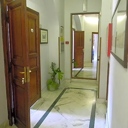 Hotell Primavera 2*