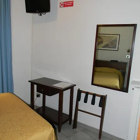 Otel Primavera 2*