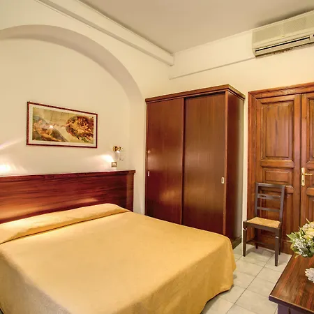 Primavera Hotel