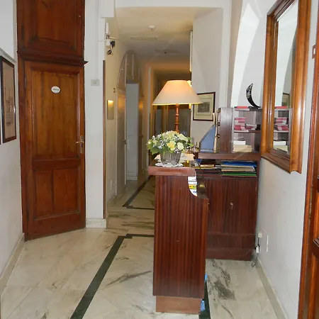 Hotel Primavera 2*